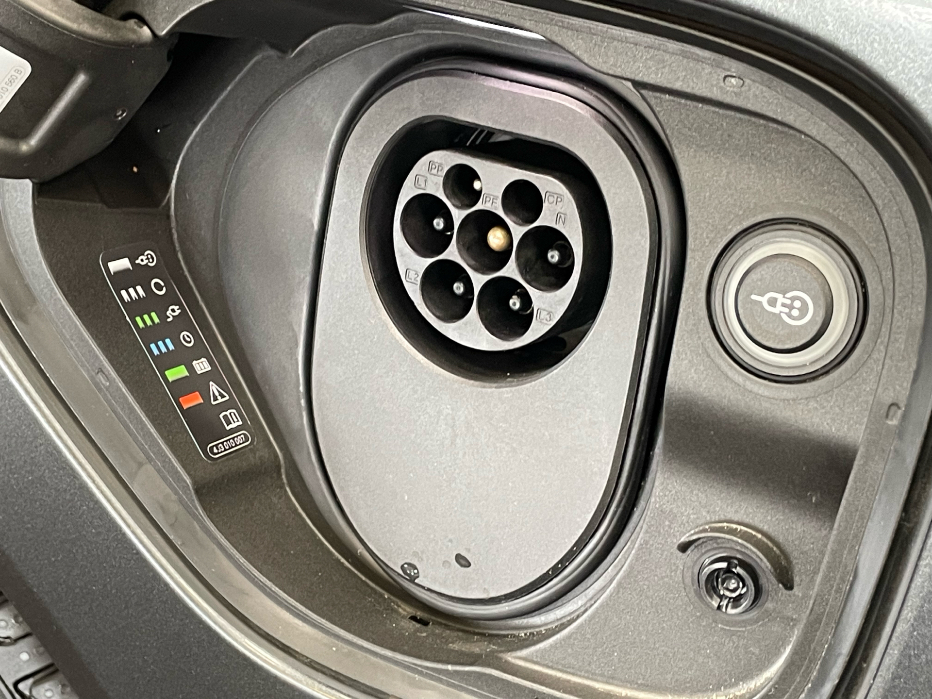 Grå Audi e-tron GT fra 2022