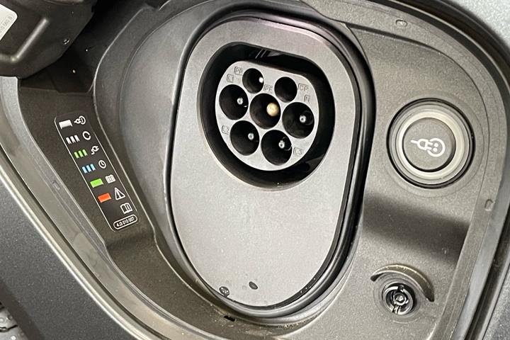 Grå Audi e-tron GT fra 2022
