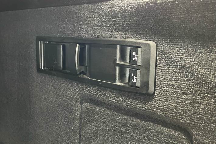 Hvid BMW iX fra 2022