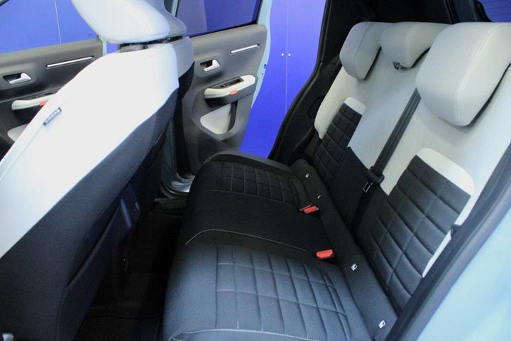 Blå Citroën ë-C3 fra 2024