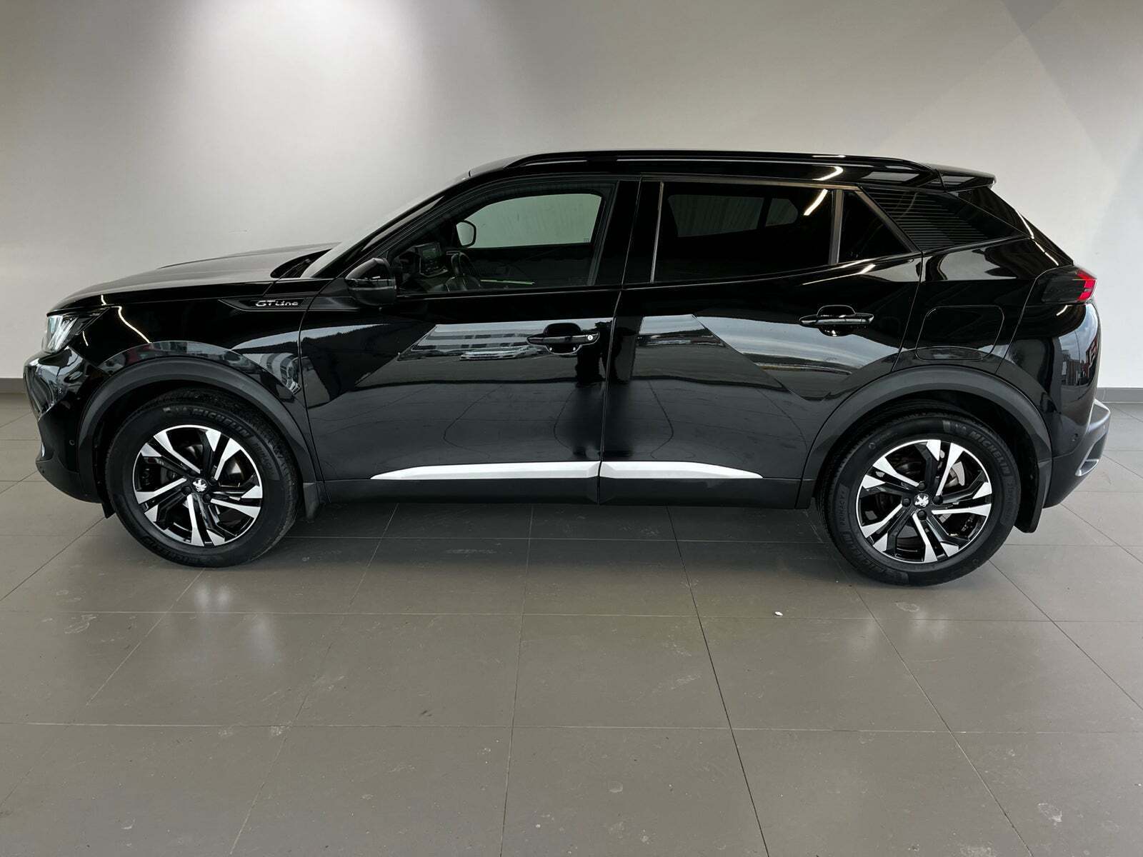 Peugeot 2008 1,2 PureTech 130 GT Line EAT8