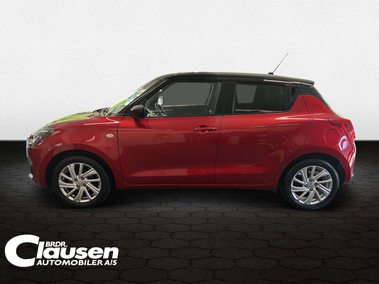 Rød Suzuki Swift fra 2021