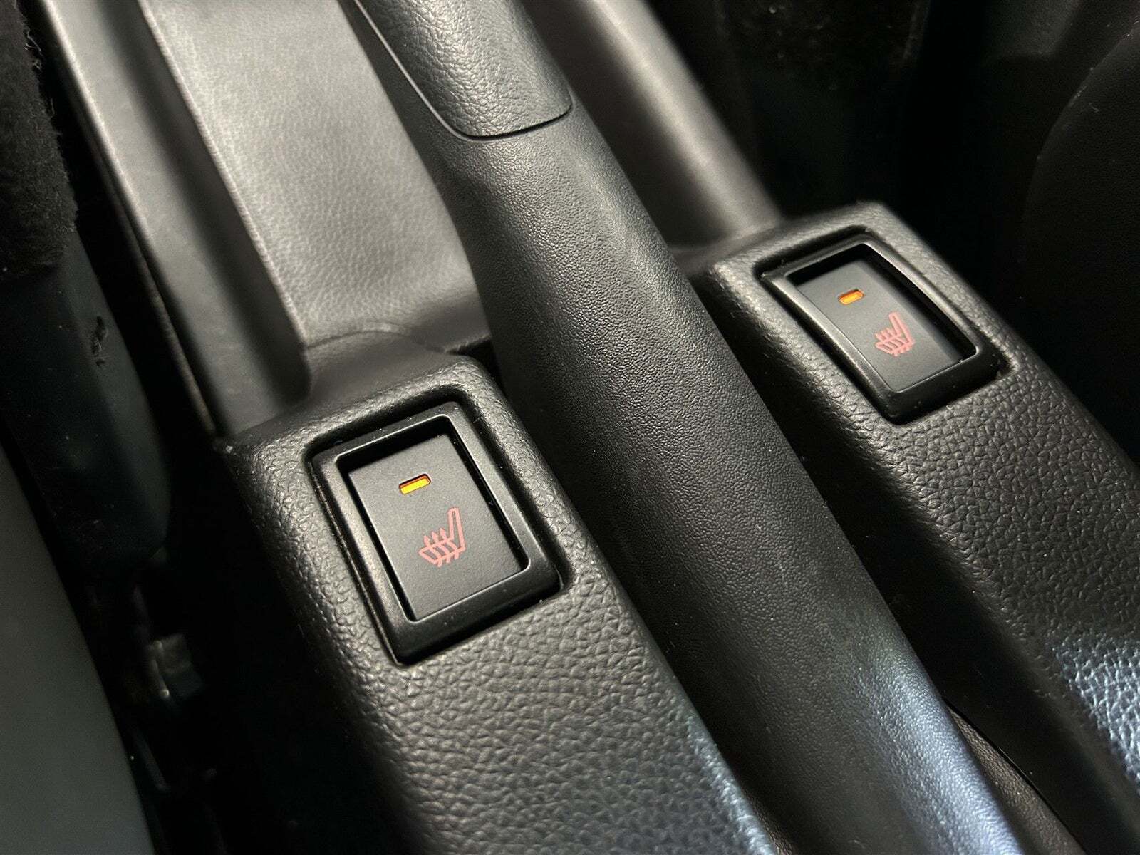 Rød Suzuki Swift fra 2021