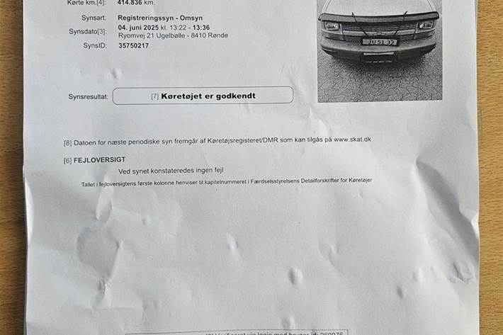 Sort Chevrolet Astro fra 1997 set udefra