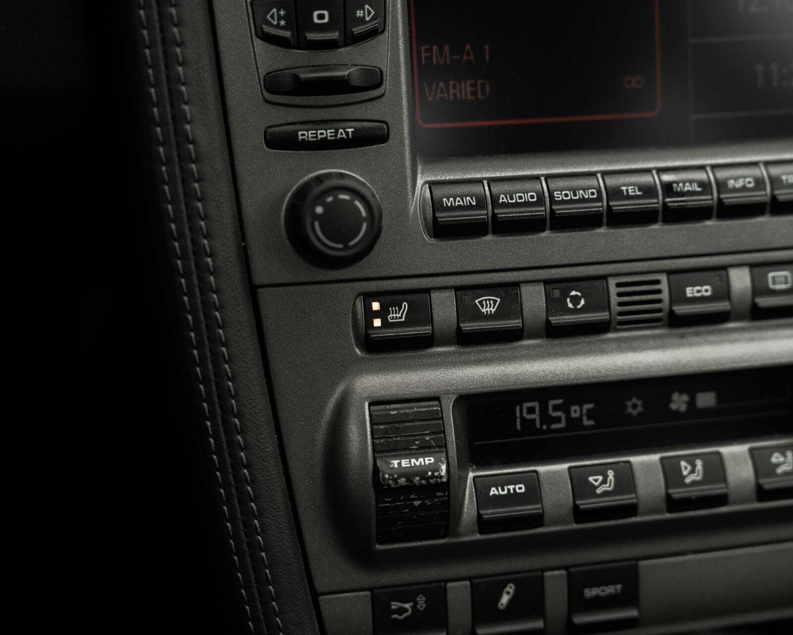 Grå Porsche 911 Carrera 4S fra 2006