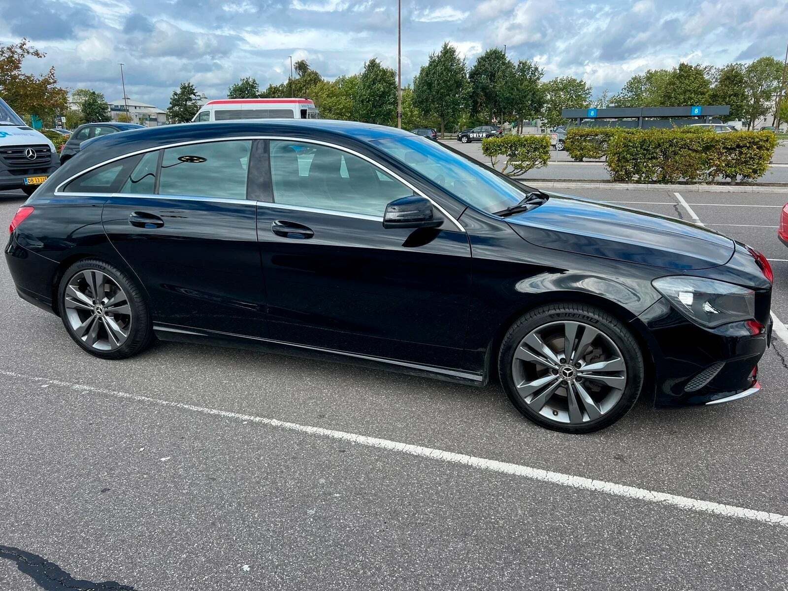 Mercedes CLA200