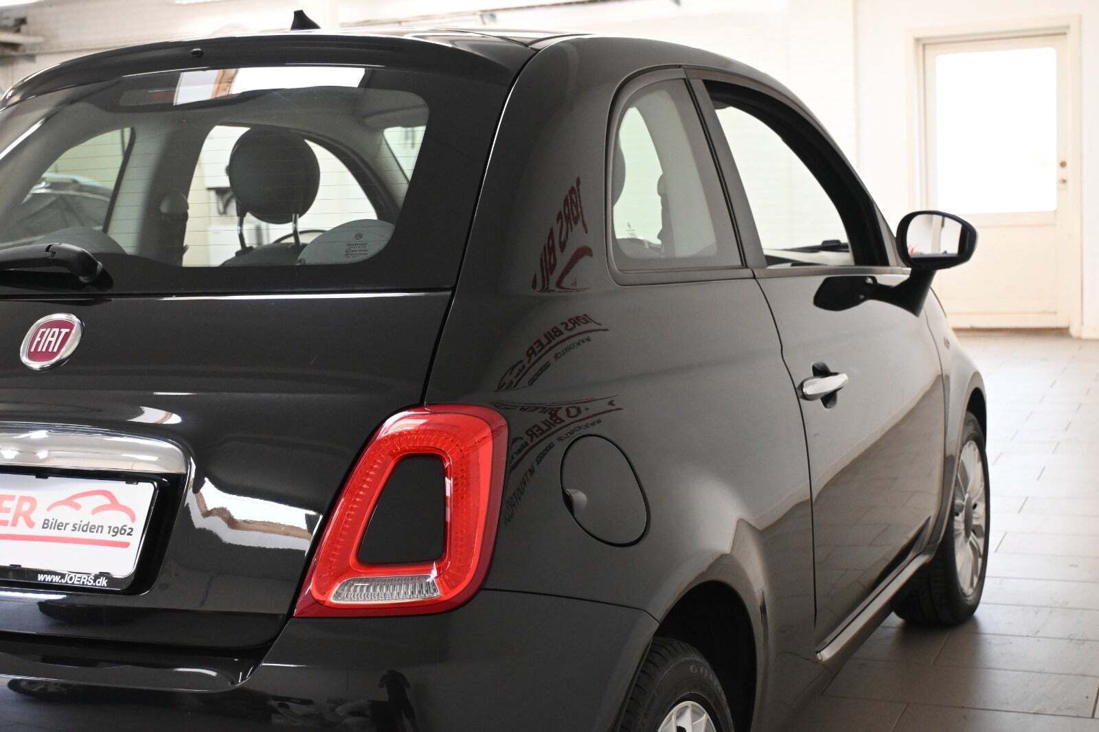 Sort Fiat 500 fra 2016