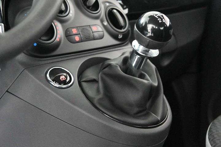 Sort Fiat 500 fra 2016