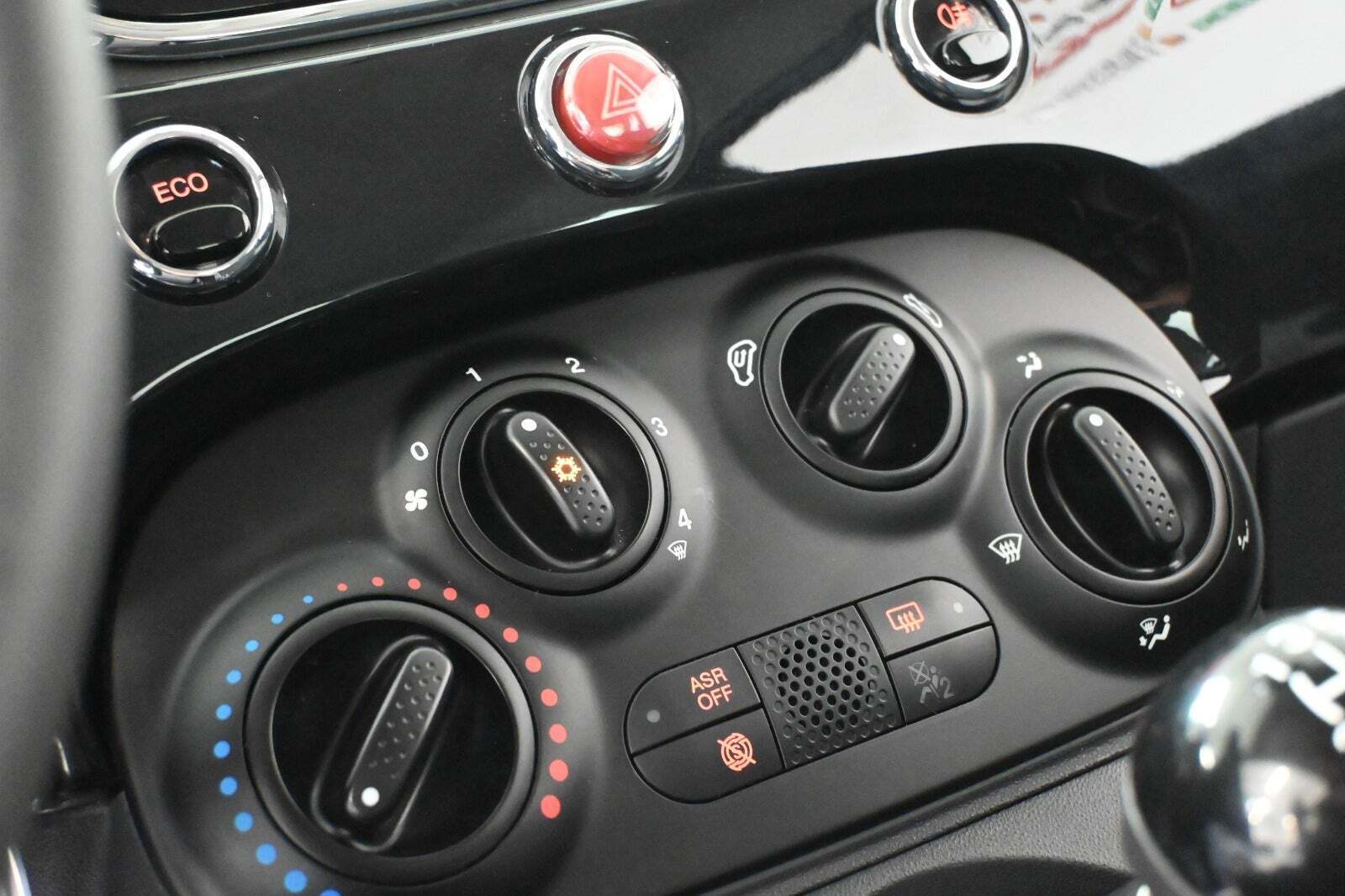Sort Fiat 500 fra 2016