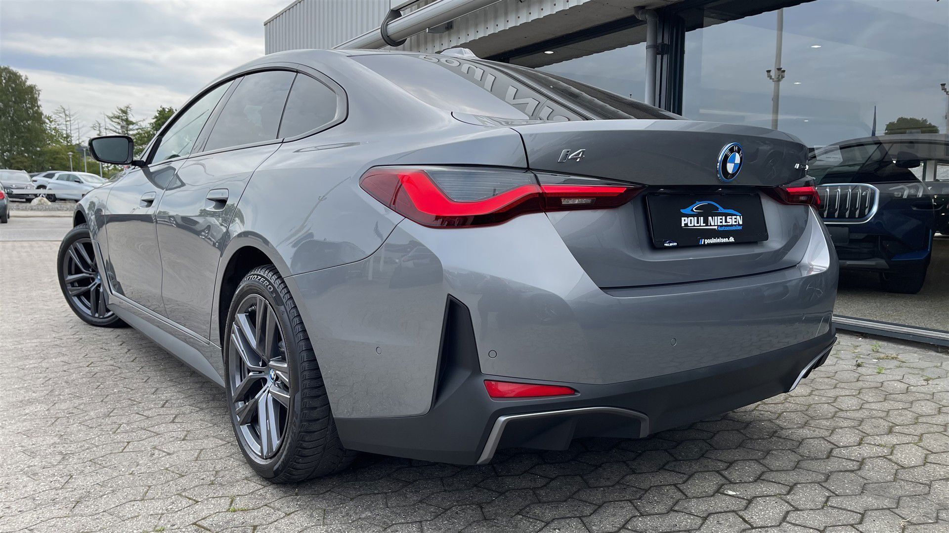 BMW i4