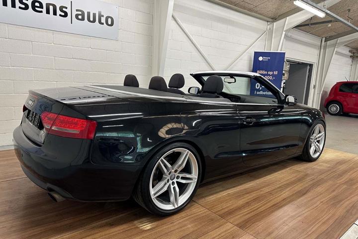 Sort Audi A5 fra 2011