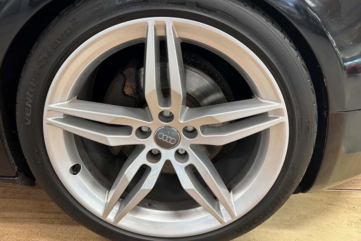 Sort Audi A5 fra 2011