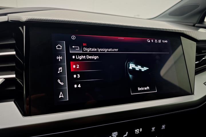 Grå Audi Q4 fra 2021