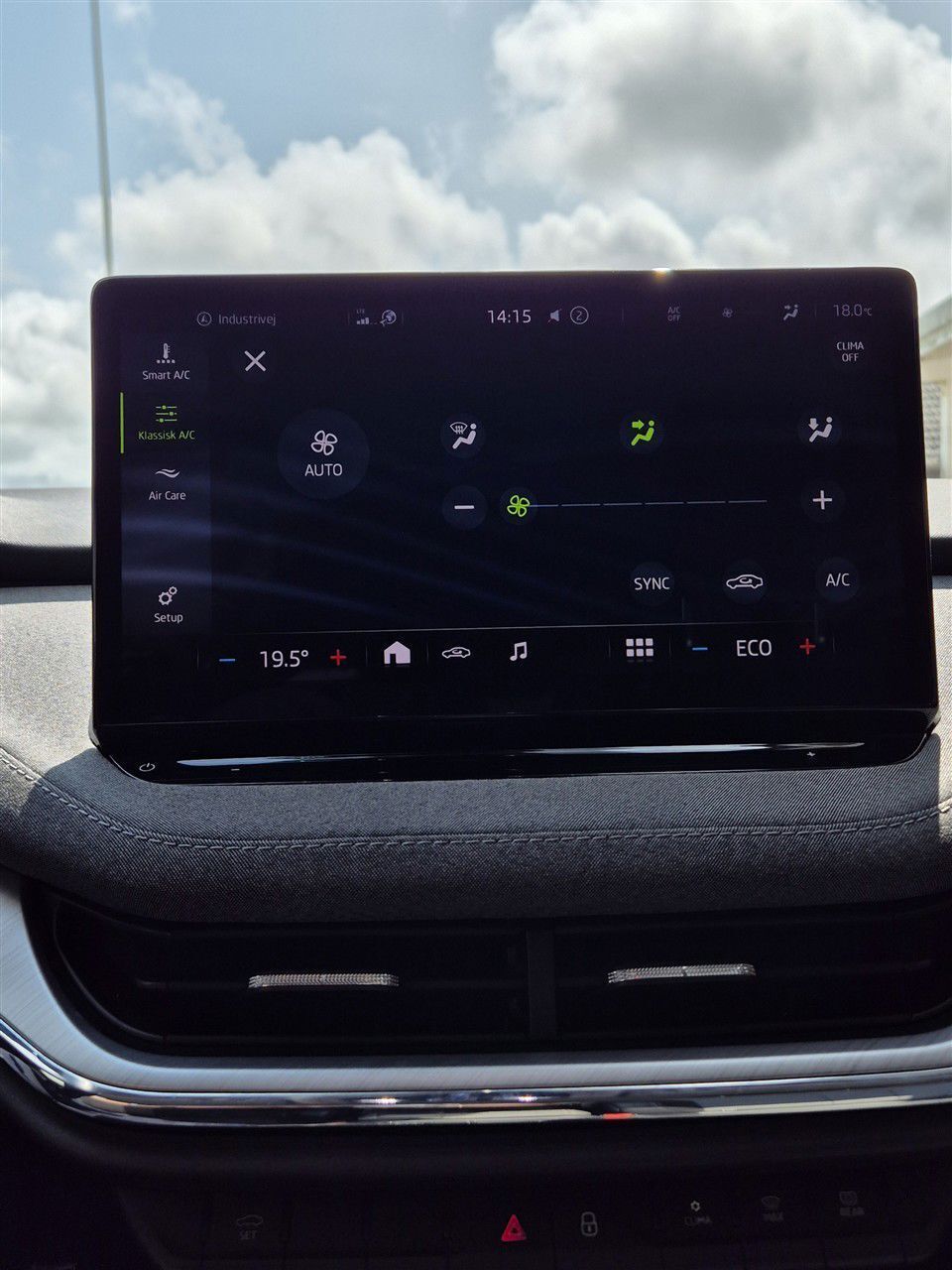 Grå Skoda Enyaq iV fra 2021