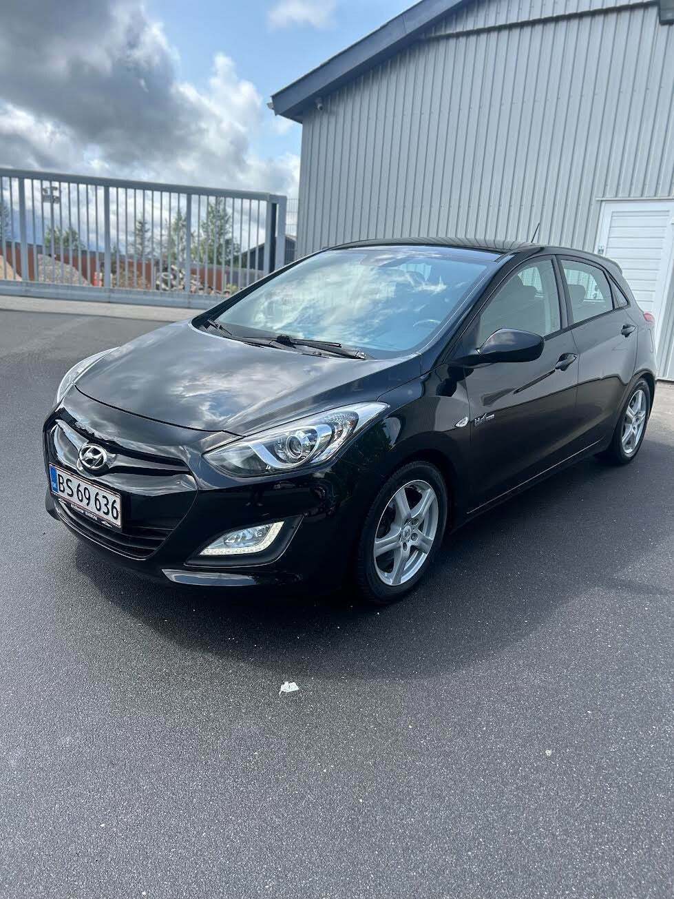 Sort Hyundai i30 fra 2012
