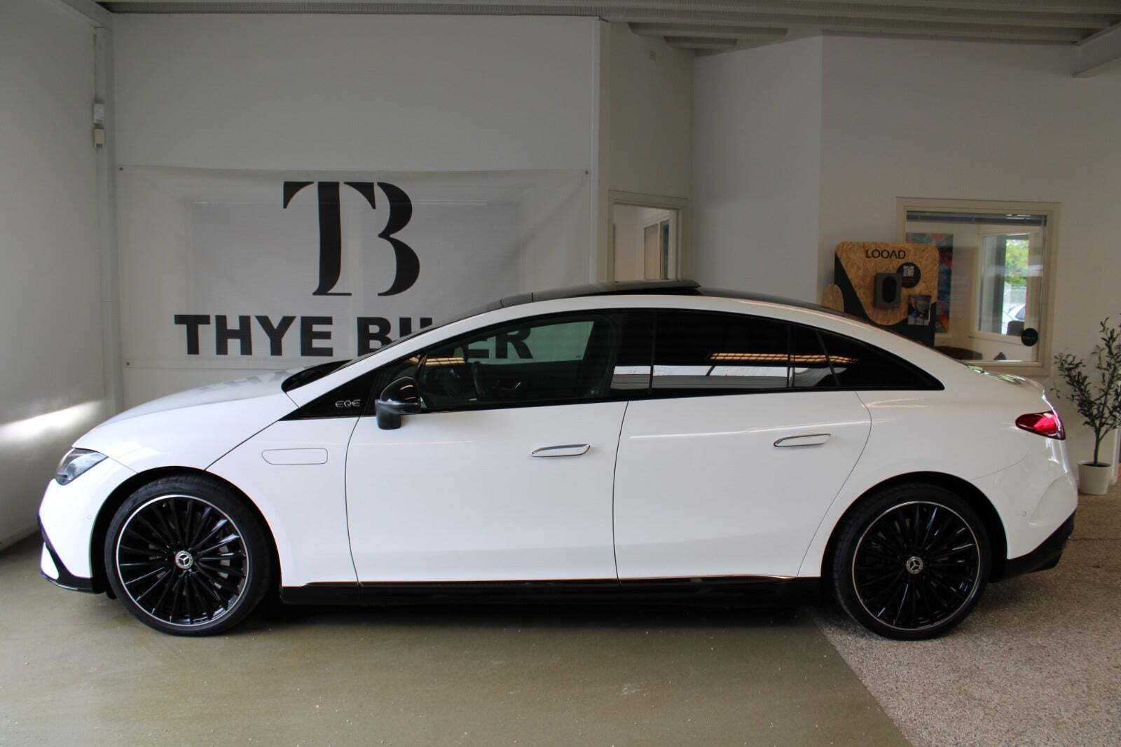 Mercedes EQE350+ AMG Line