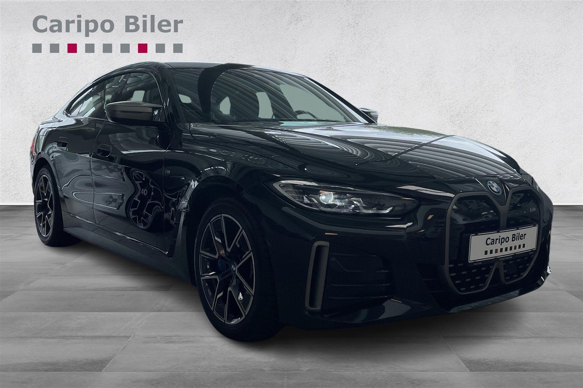 Sort BMW i4 fra 2024 set udefra