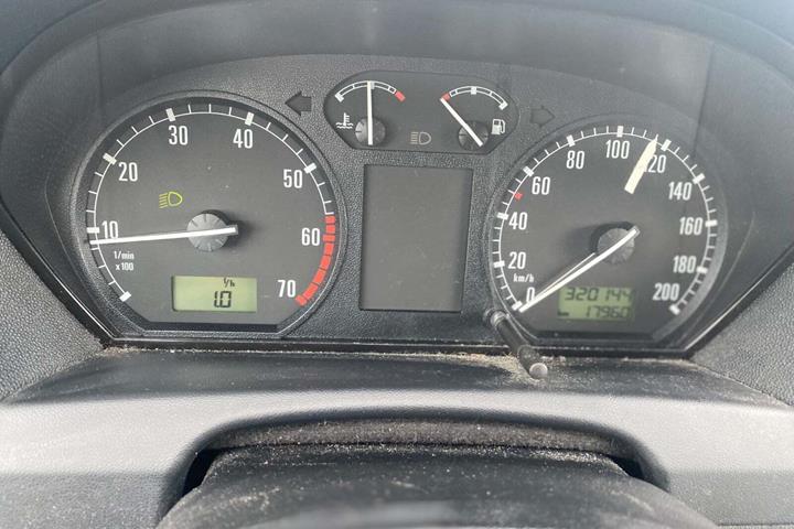 Blå Skoda Fabia fra 2002