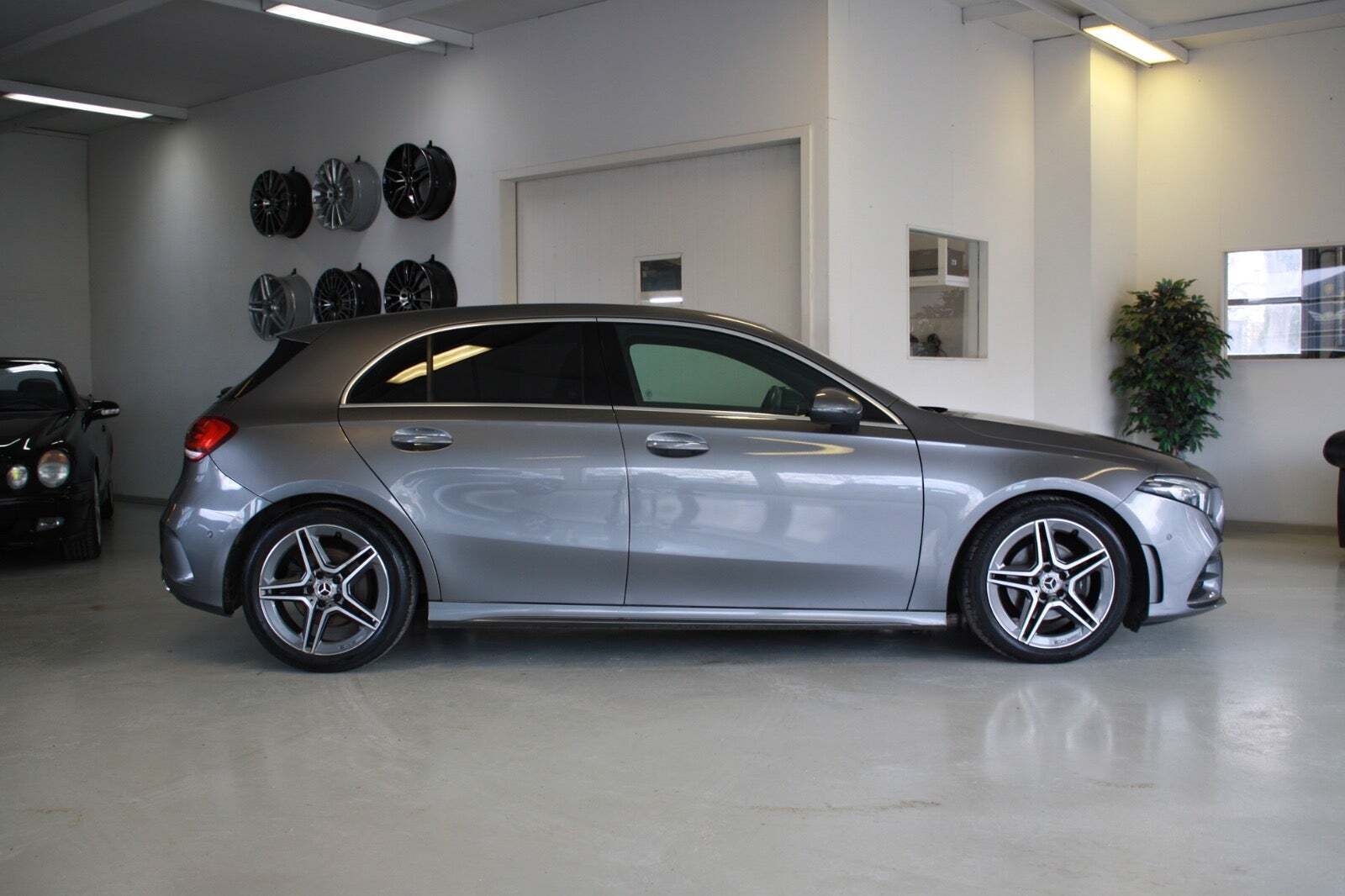 Mercedes A200