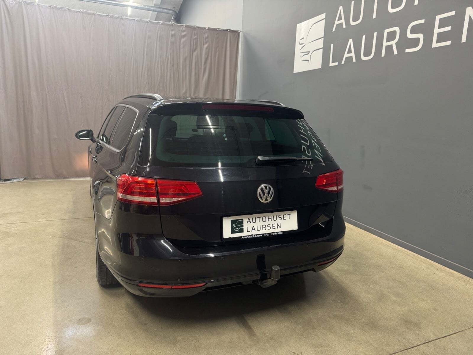 Sort VW Passat fra 2018