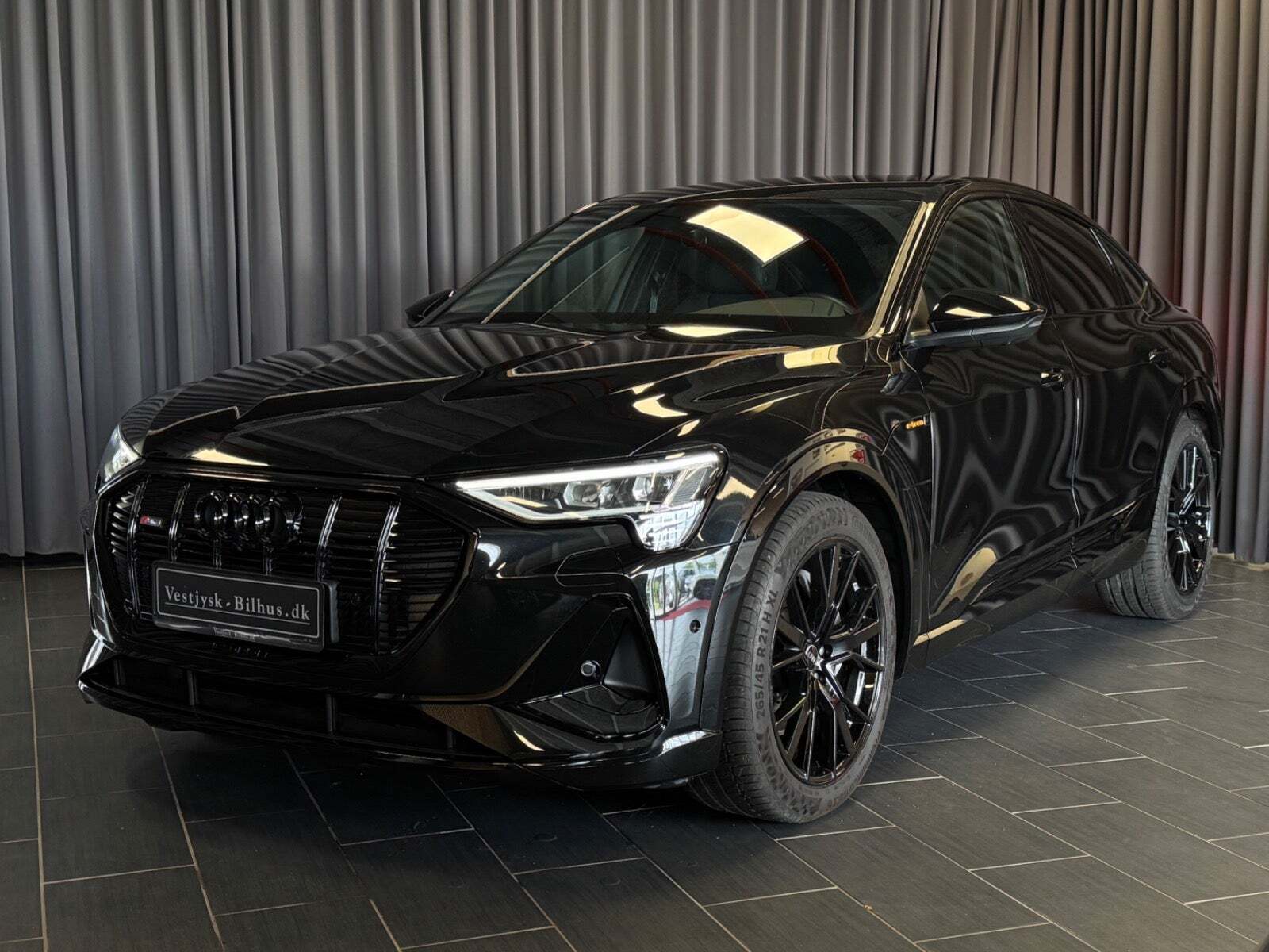 Audi e-tron 55 S-line Sportback quattro