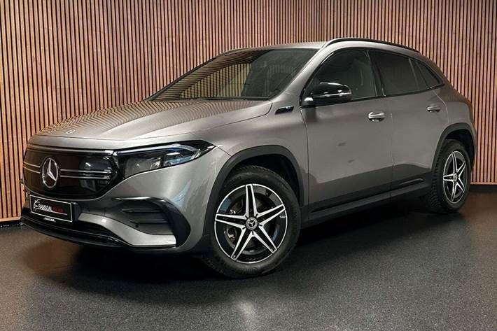 Grå Mercedes EQA250 fra 2021 set udefra