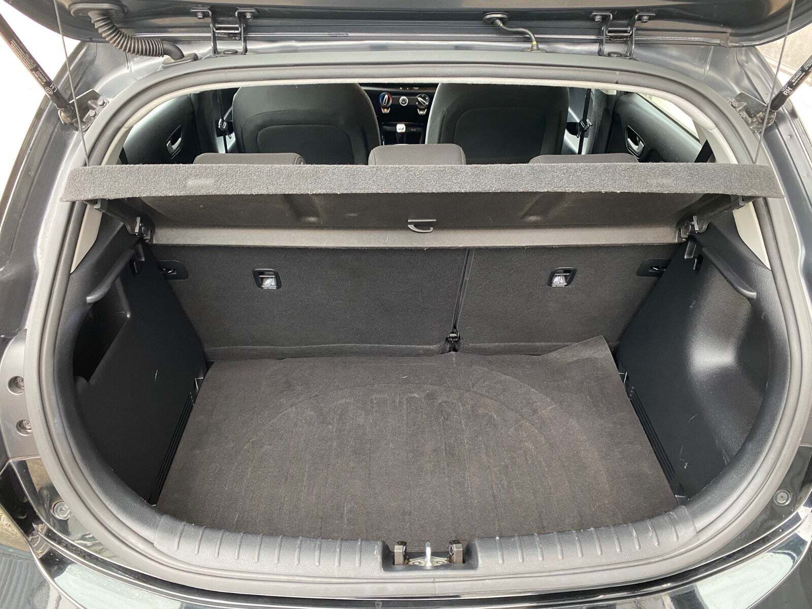 Sort Kia Rio fra 2017