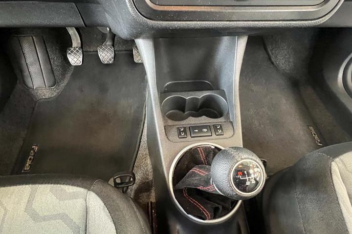 Blå Skoda Fabia fra 2008