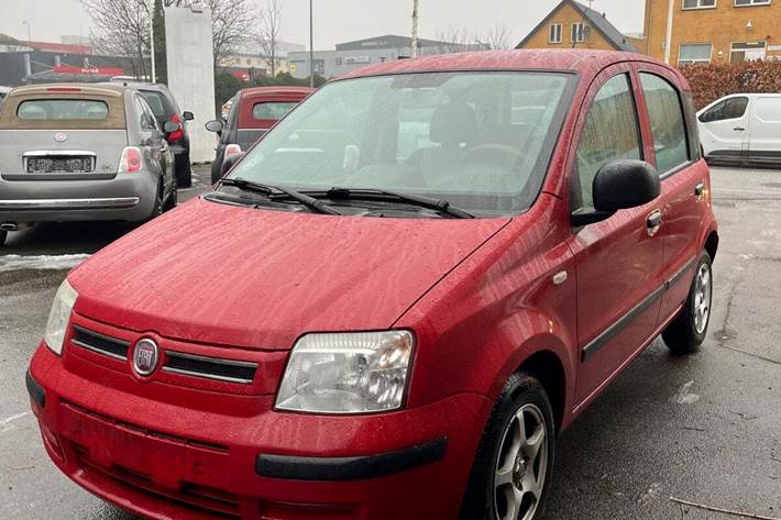 undefined Fiat Panda fra 2010 set udefra
