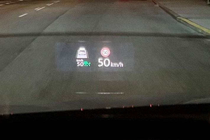 Sort VW Passat fra 2020