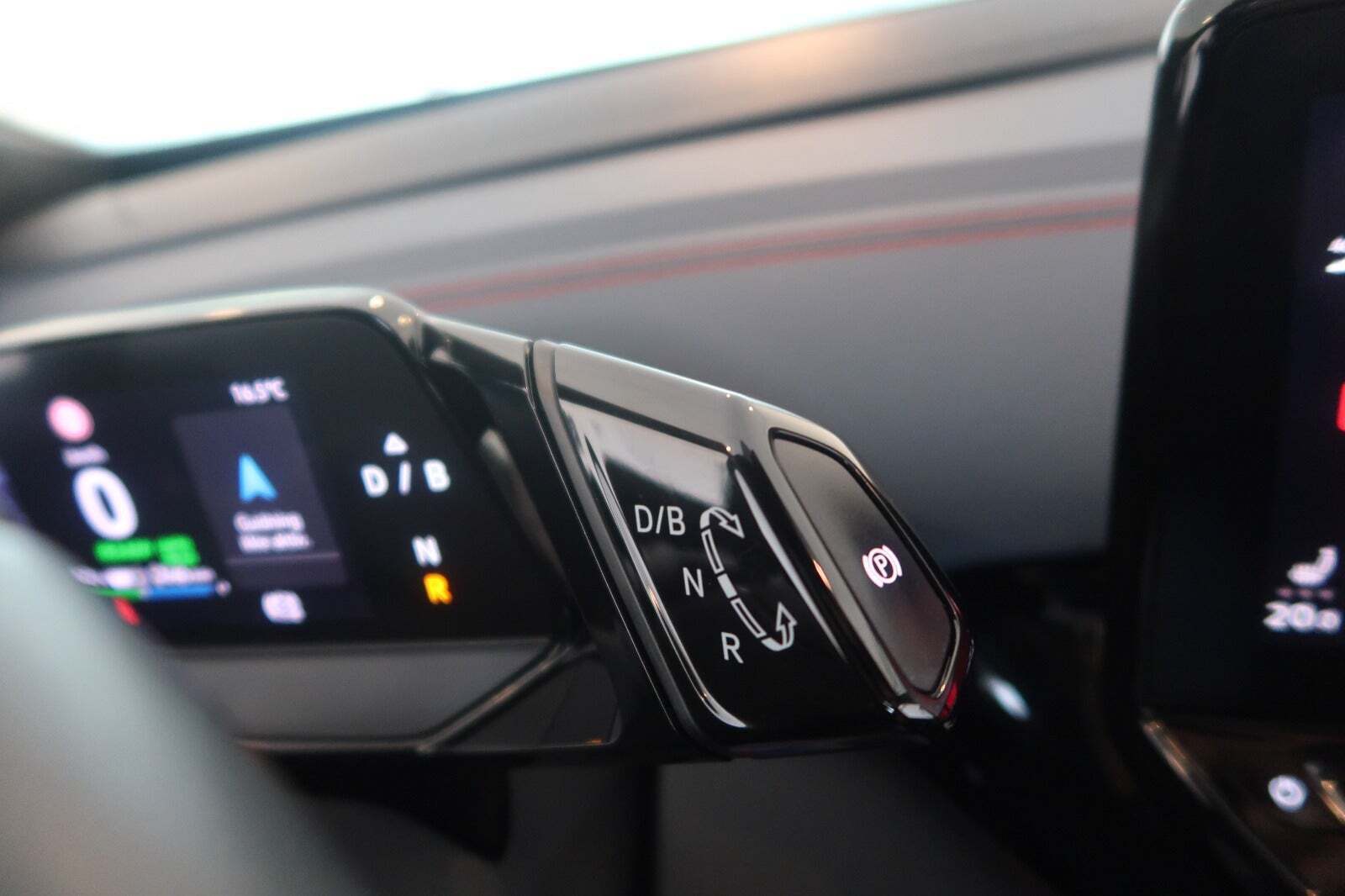 Grå VW ID.4 fra 2022