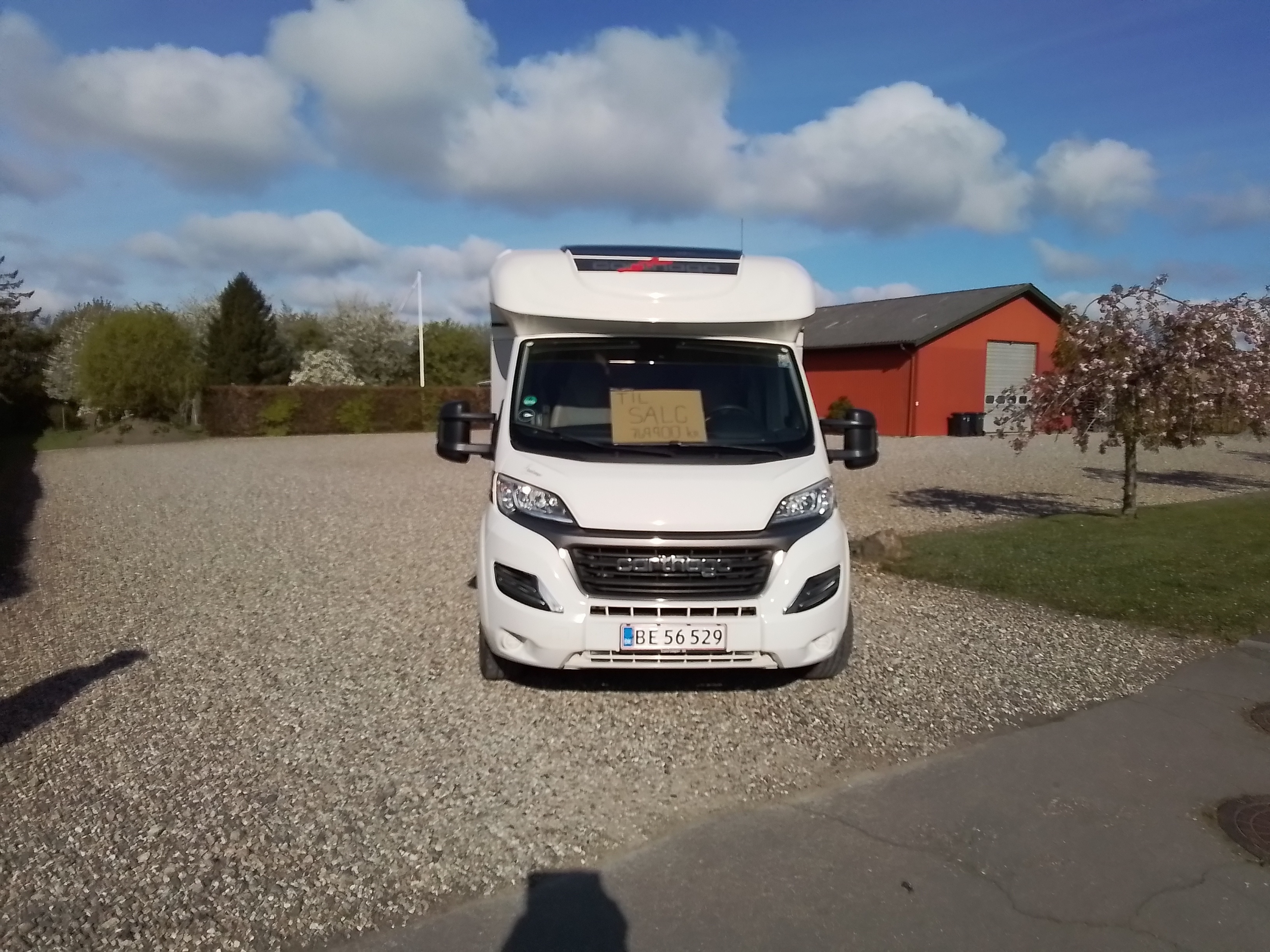 Beige Carthago C-Tourer I143 fra 2016