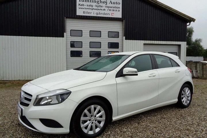 Hvid Mercedes A200 fra 2013