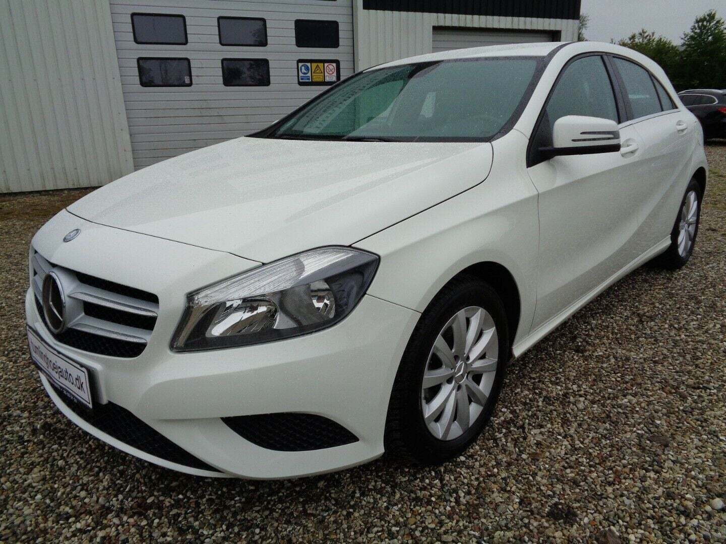 Hvid Mercedes A200 fra 2013