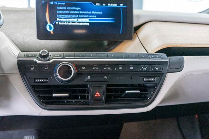 Hvid BMW i3 fra 2016