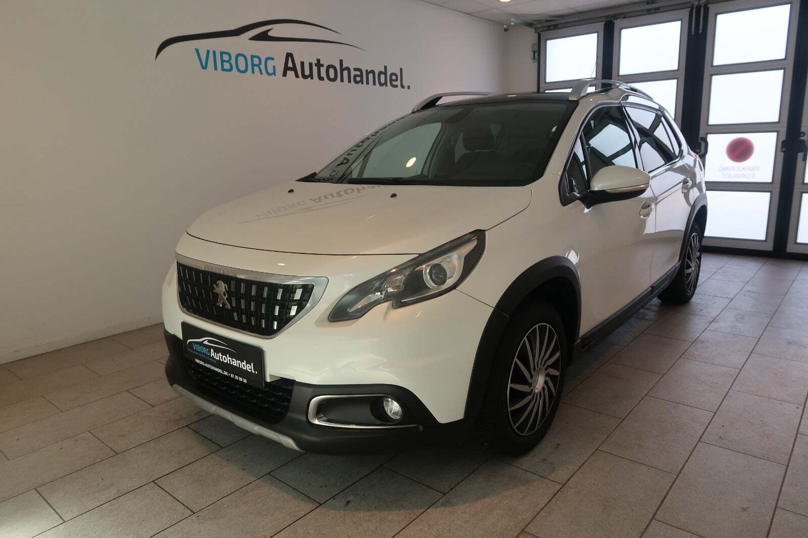 Hvid Peugeot 2008 fra 2018