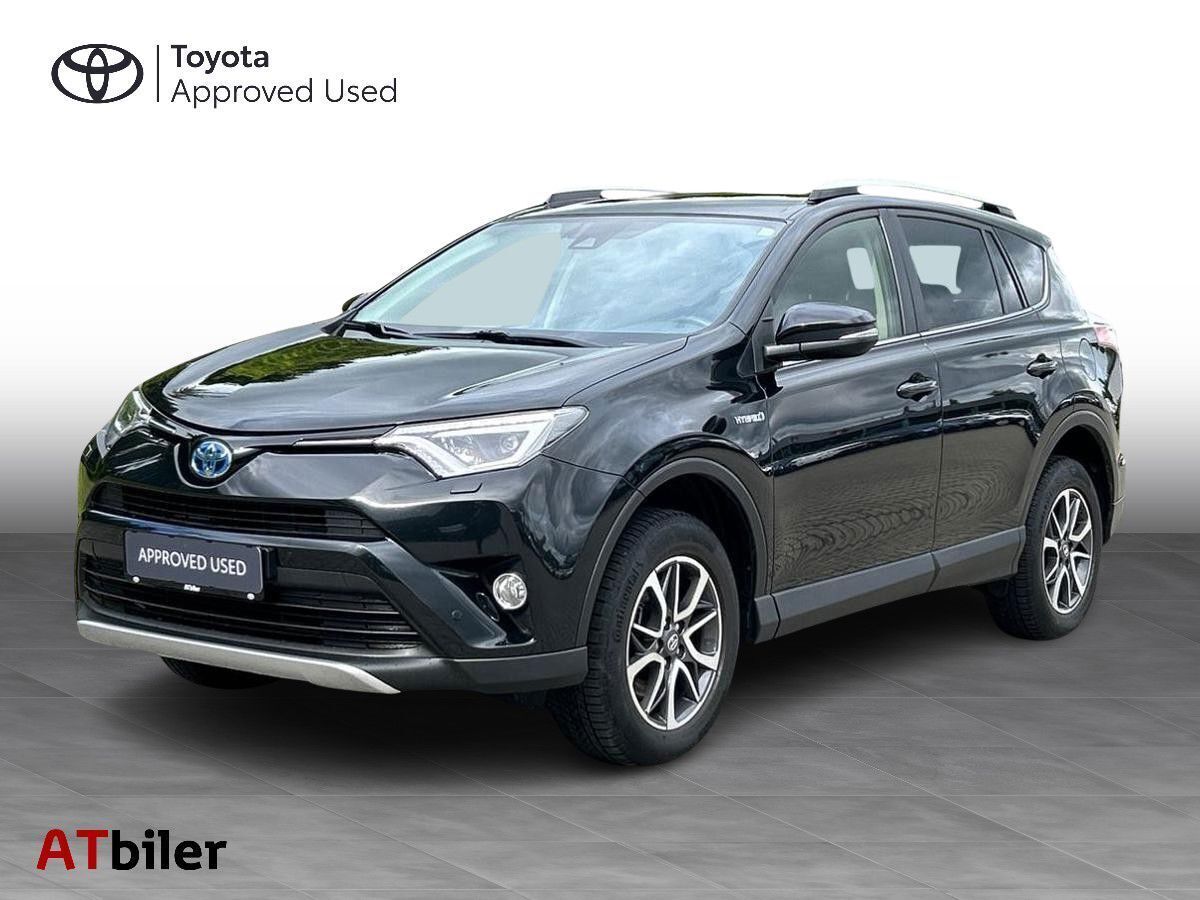 Sort Toyota RAV4 fra 2016 set udefra