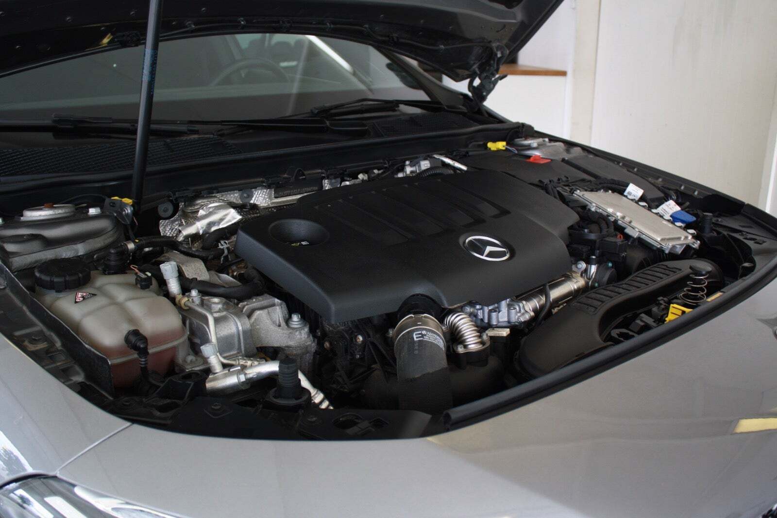 Grå Mercedes A200 d fra 2020