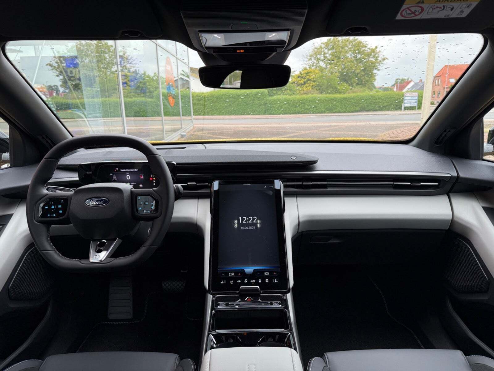 Ford Capri 82 Select Extended Range