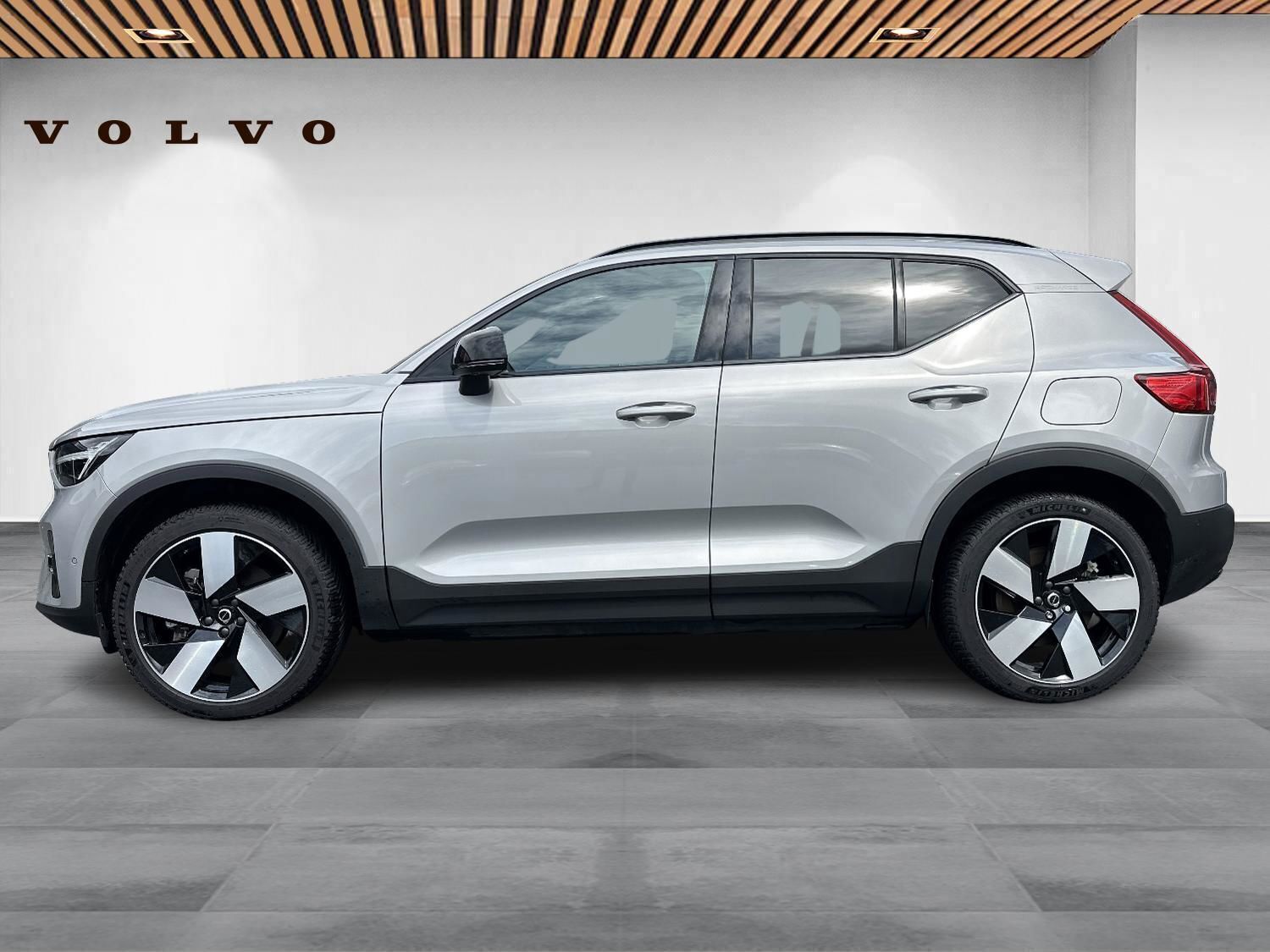 Volvo XC40 Recharge Twin Ultimate AWD 408HK 5d Aut.