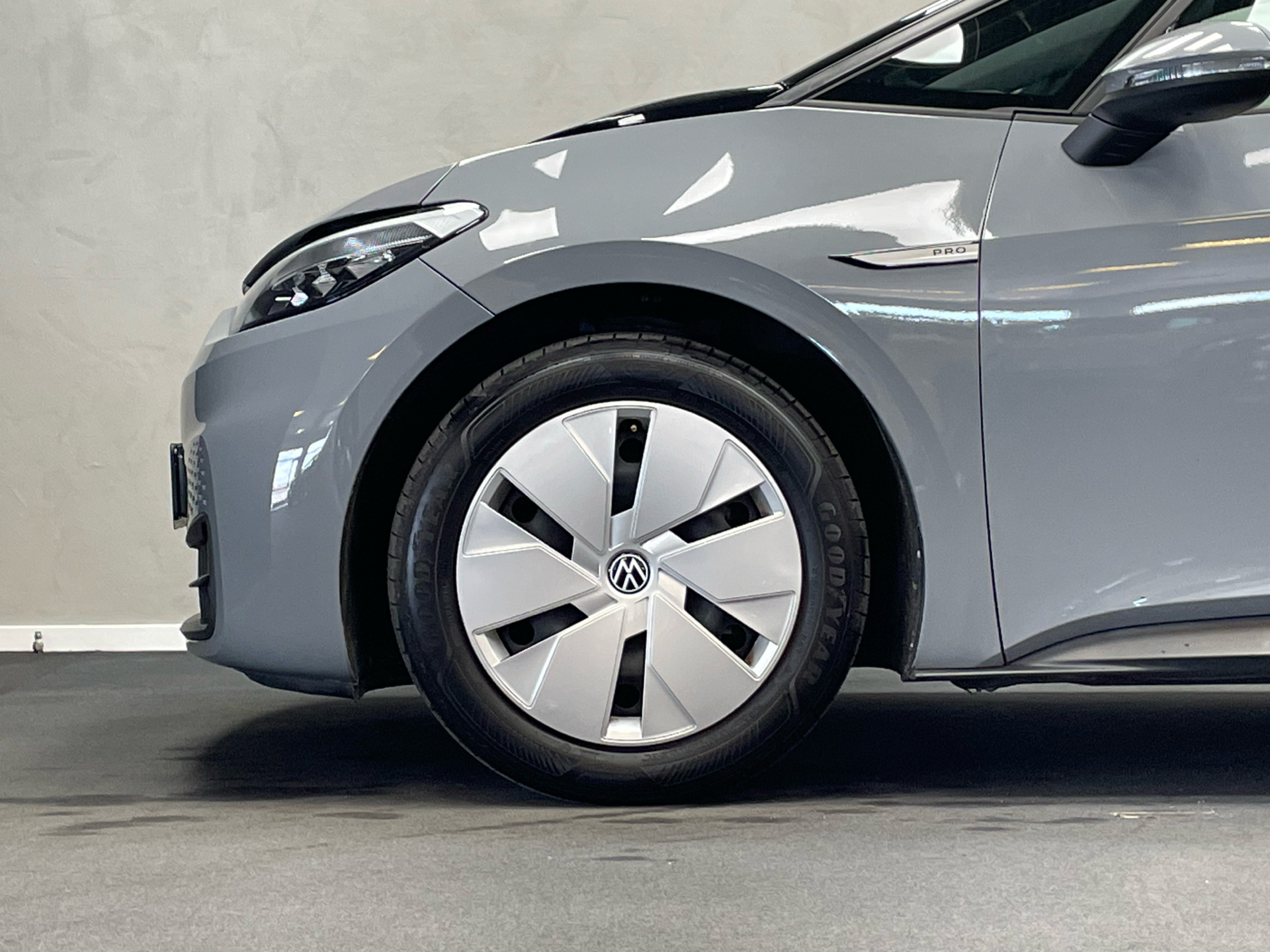 Grå VW ID.3 fra 2021