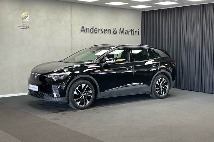 Sort VW ID.4 fra 2022 set udefra