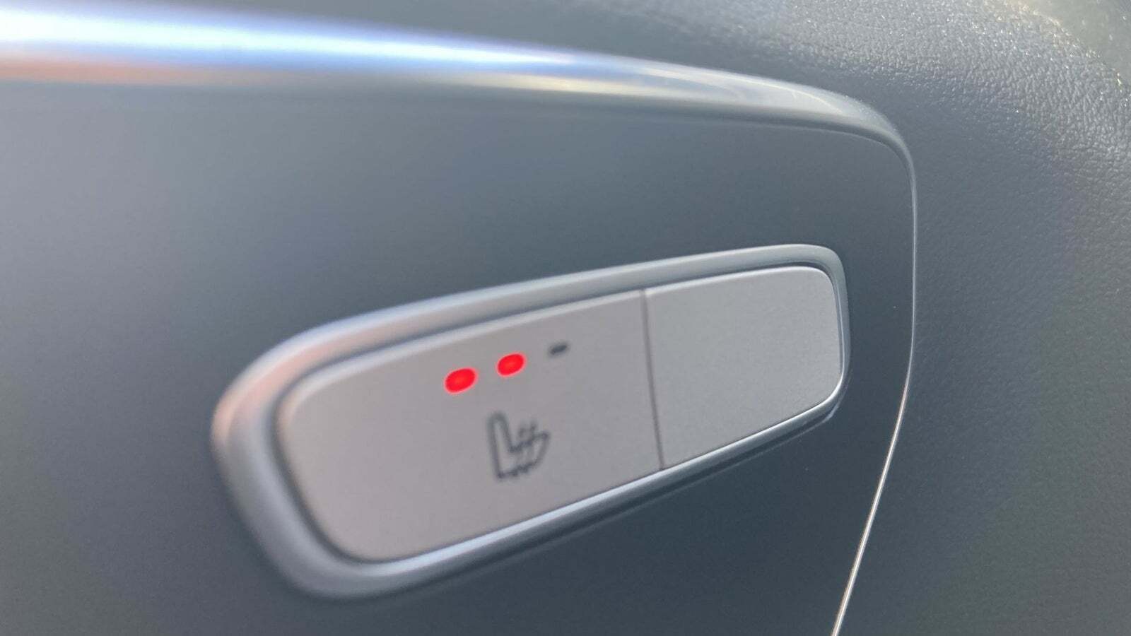 Hvid Mercedes Vito 114 fra 2022