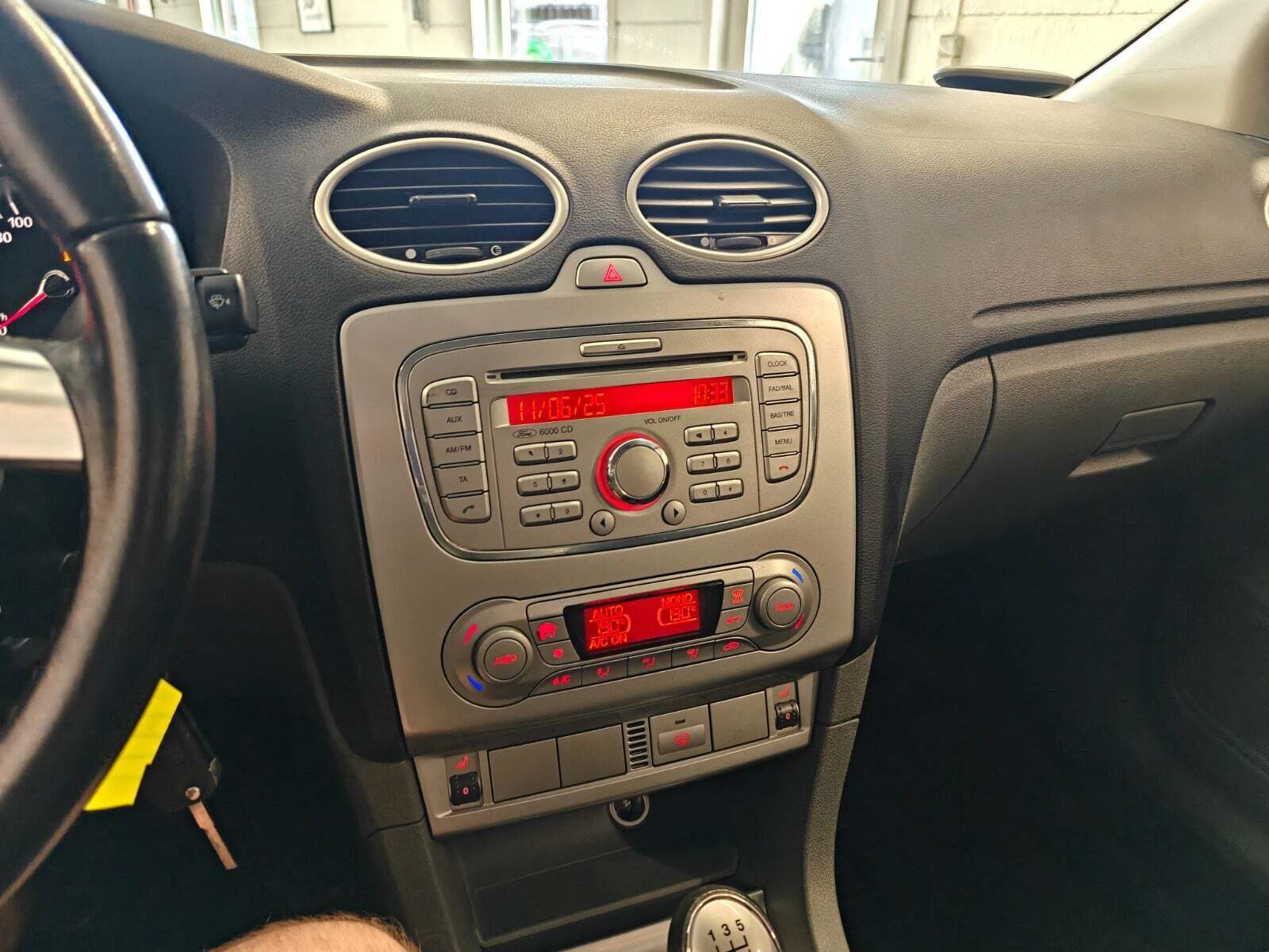 Gul Ford Focus fra 2009