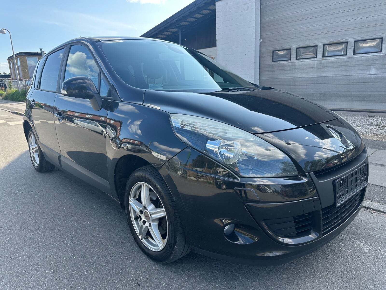 undefined Renault Scenic III fra 2010