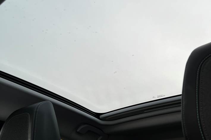 Sort Peugeot 208 fra 2020