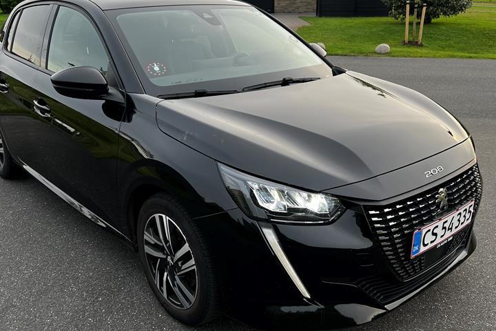 Sort Peugeot 208 fra 2020