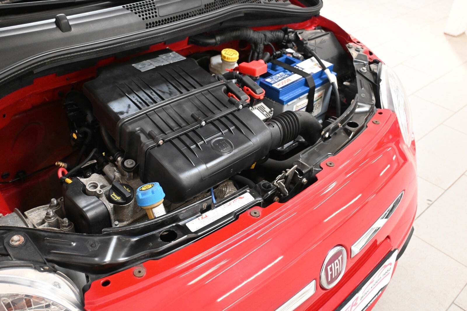 Rød Fiat 500 fra 2012