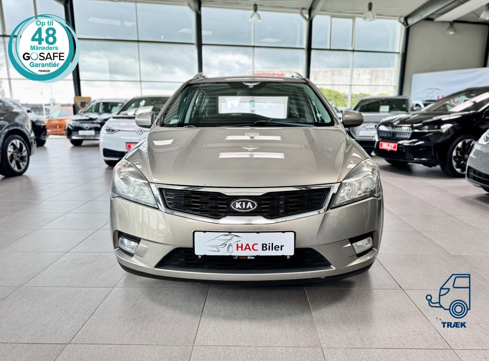 Beige Kia Ceed fra 2011