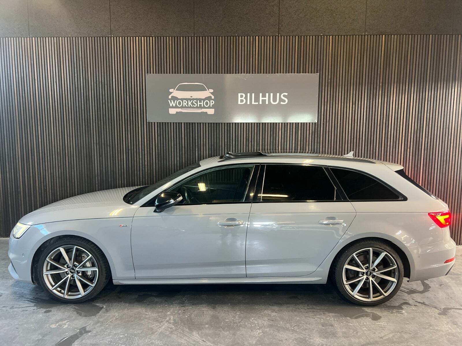 Grå Audi A4 fra 2017